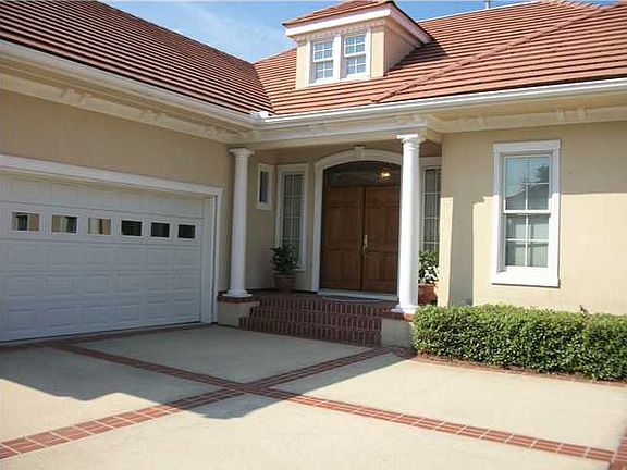 4th image of 47 Port Royal Way