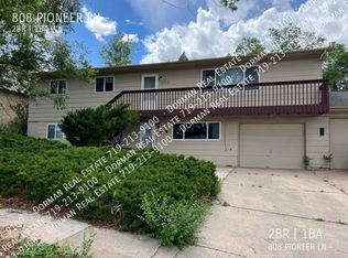 808 Pioneer Ln, Colorado Springs, CO 80904