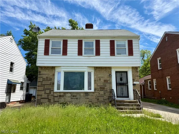 2257 N Taylor Rd, Cleveland Heights, OH 44112
