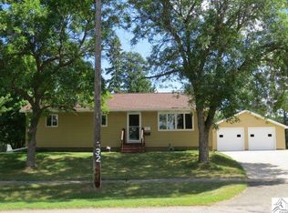 32 Cherry Cir, Babbitt, MN 55706