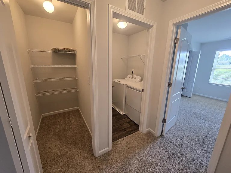 129 Maple Tree Ln — Photo 46