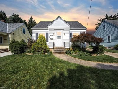 4416 W 210th St, Fairview Park, OH, 44126