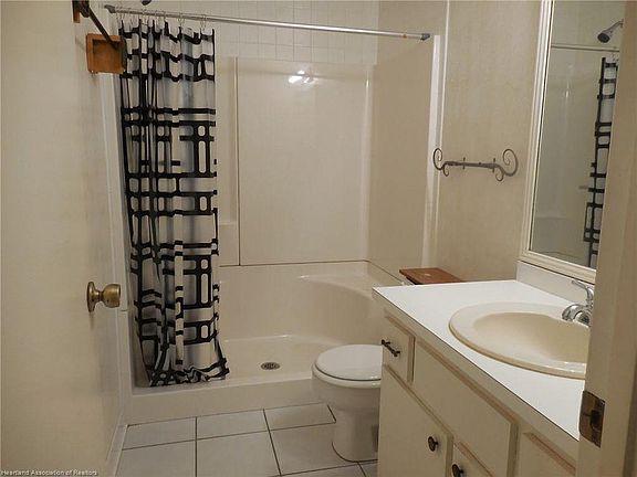 5th image of 1561 Lakeview Dr Unit 951