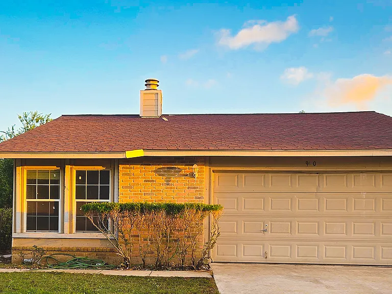9410 Valley Rdg — Photo 1