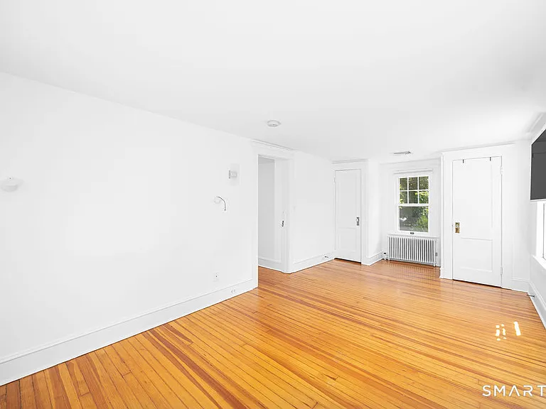 12 Roosevelt Rd — Photo 17