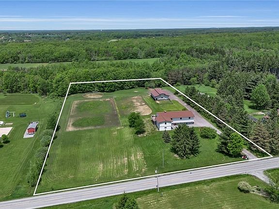 2 parcels being sold together!