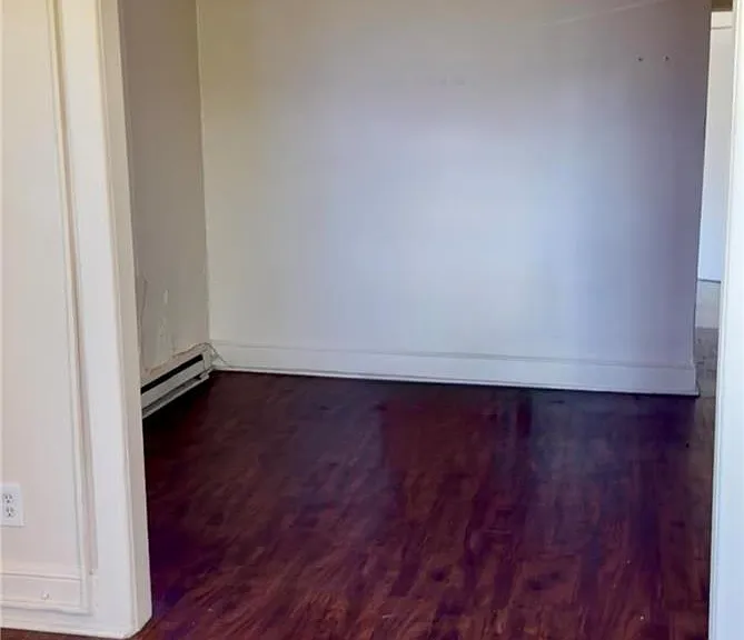 397 W Allen St #5 — Photo 4