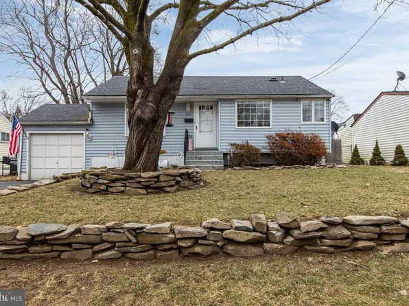 135 Riverview Rd, Phillipsburg, NJ 08865