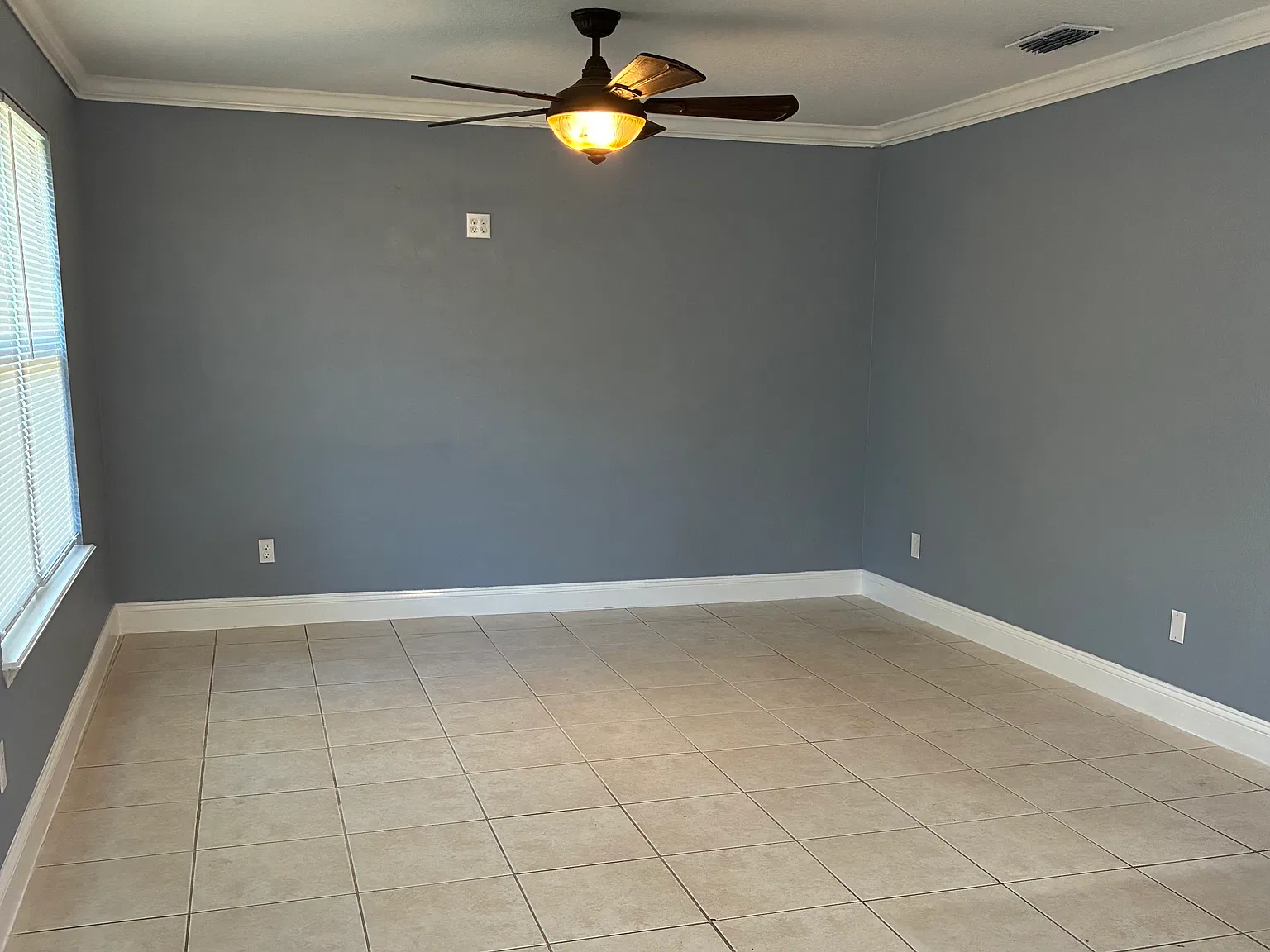 3 bed, 1200 sqft, $1,650 — Photo 3