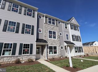 2455 Spring Water Cir, Lancaster, PA 17601