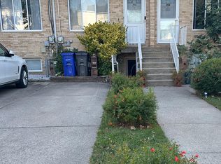 256 Maple Pkwy, Staten Island, NY 10303