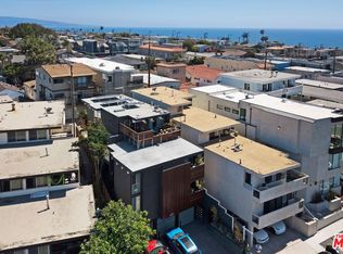 475 36th Pl, Manhattan Beach, CA 90266