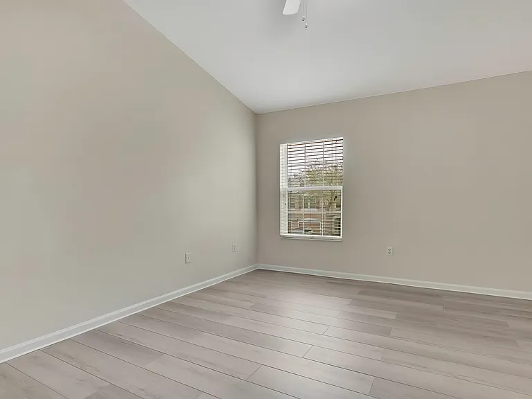 26548 Castleview Way — Photo 15
