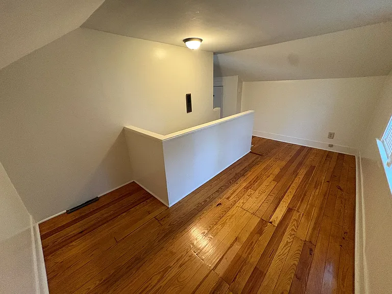 2209 Hawthorne Ave — Photo 26