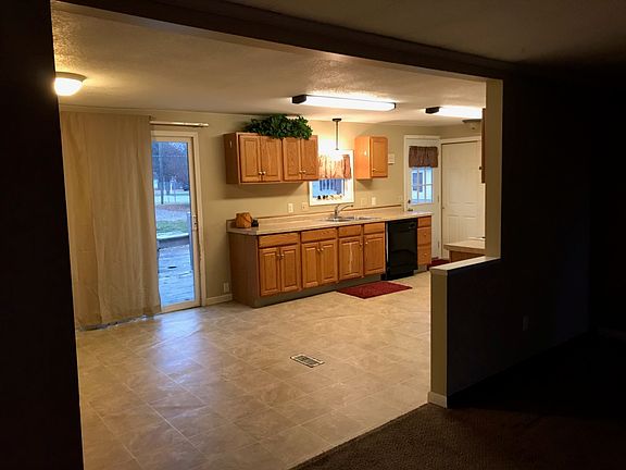 Living to kitchen/dining