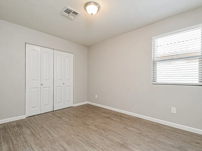 3825 E Frances Ln — Photo 14
