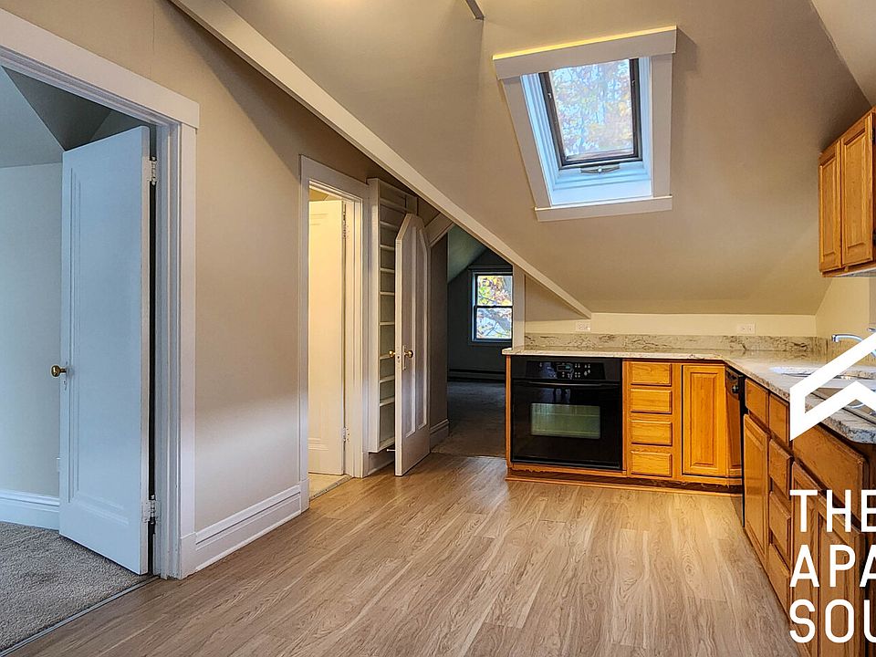 1st image of 949 Sherman Ave #4
