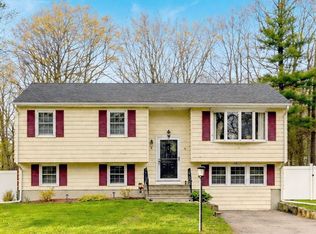 8 Bicknell St, Foxboro, MA 02035