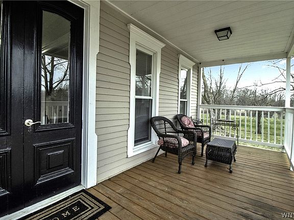 2nd image of 1359 Transit Rd