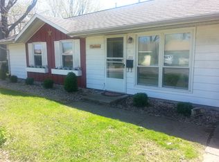 201 Oklahoma Ave, Mattoon, IL 61938