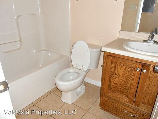 3rd image of 1742 Eli Pl