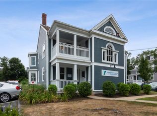 90 High St, Westerly, RI 02891