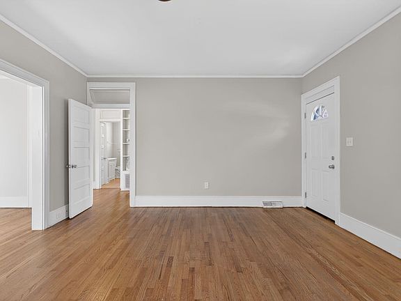 5th image of 3303 Abingdon Rd