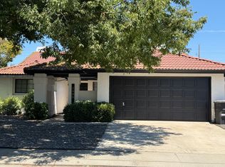 2405 Greenacre Ln, Modesto, CA 95355