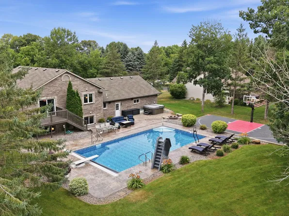 3405 Pawnee Dr SE, Alexandria, MN 56308