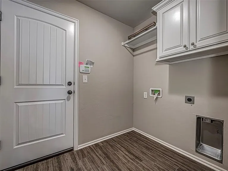 4525 Black Mesa Ln — Photo 21