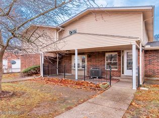 3103 Valleyside Ct, Louisville, KY 40214