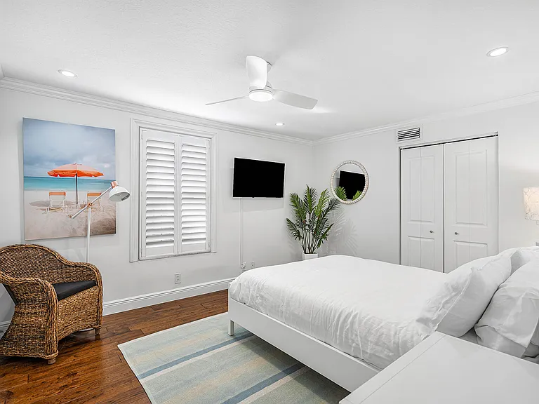 820 Palm Trl — Photo 27