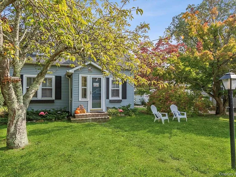 1385 Old Shipyard Ln — Photo 4