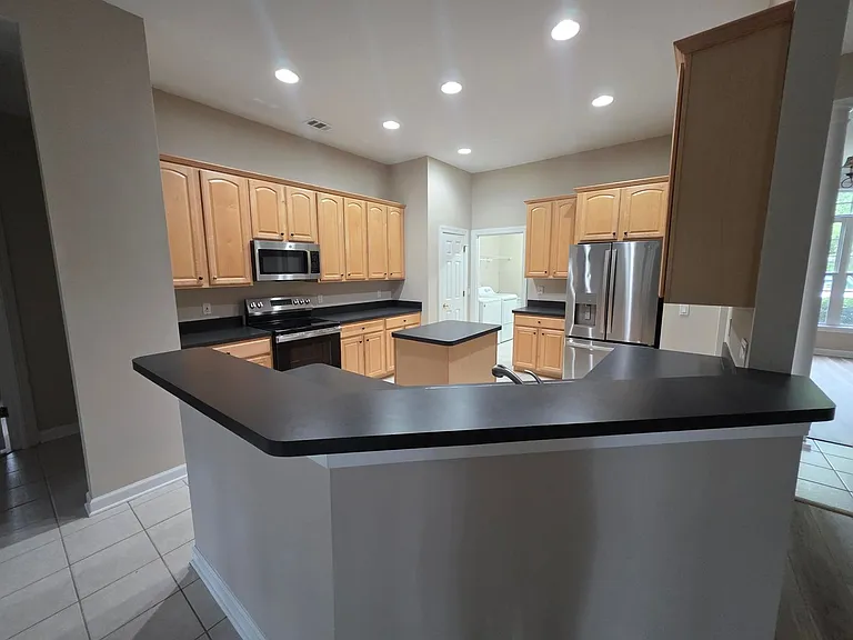 165 Oak Forest Rd — Photo 11