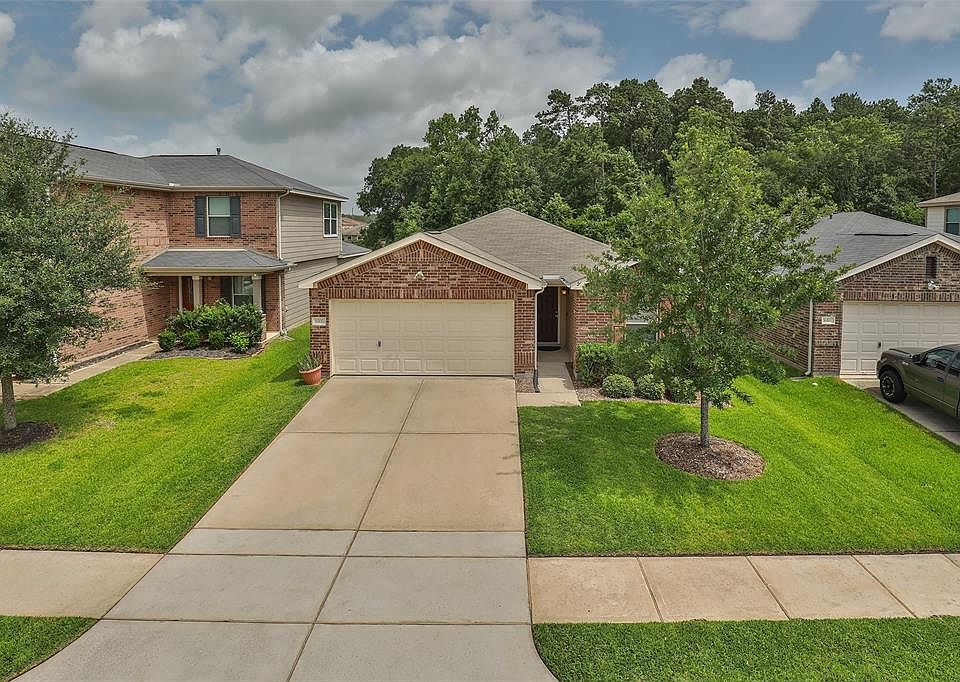 1st image of 16110 Heights Harvest Ln