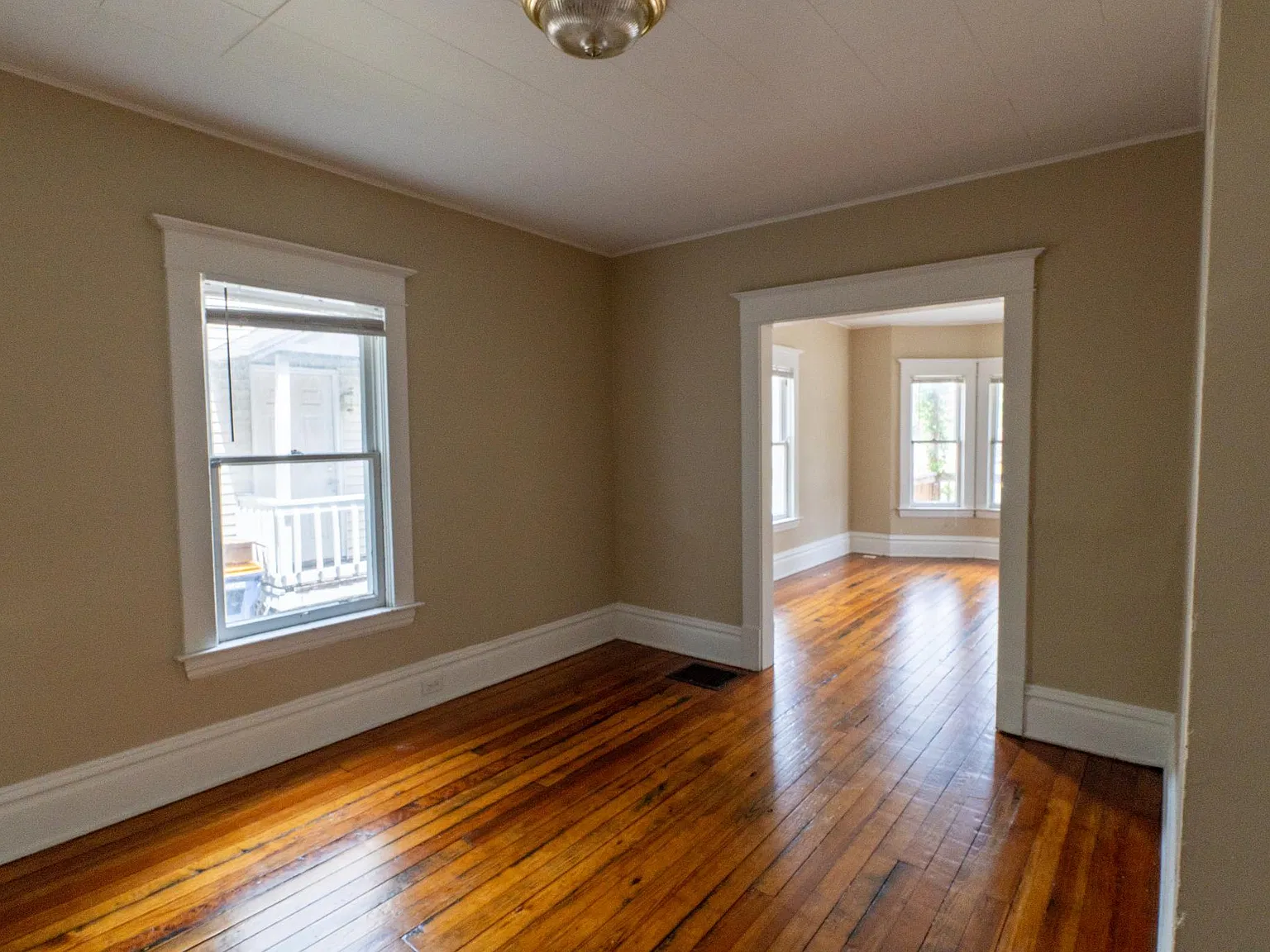 3 bed, 1576 sqft, $1,650 — Photo 4