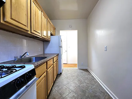 Rented by Made In NY Realty | media 4