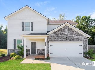 137 Fresh Laurel Ln, Locust Grove, GA 30248
