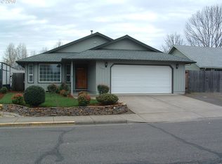 1643 Jessica Cir, Central Pt, OR 97502