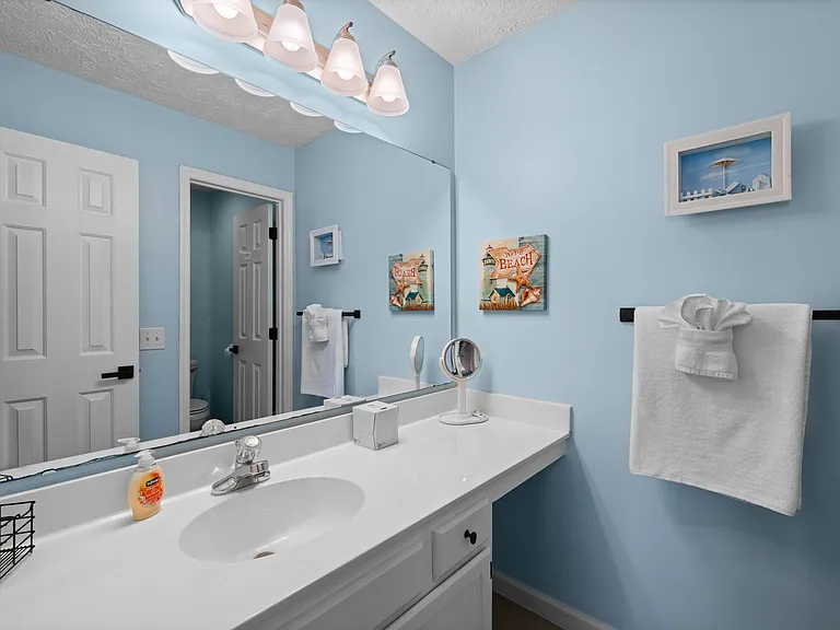 557 White River Dr #12H — Photo 2