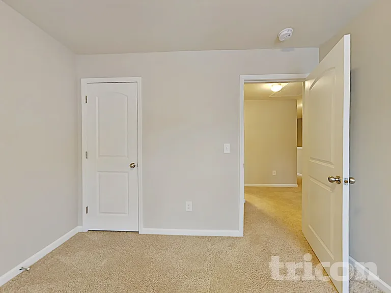 2046 Aragon Ln — Photo 9