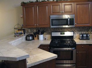 13931 Queens Harbor Rd, Charlotte, NC 28278