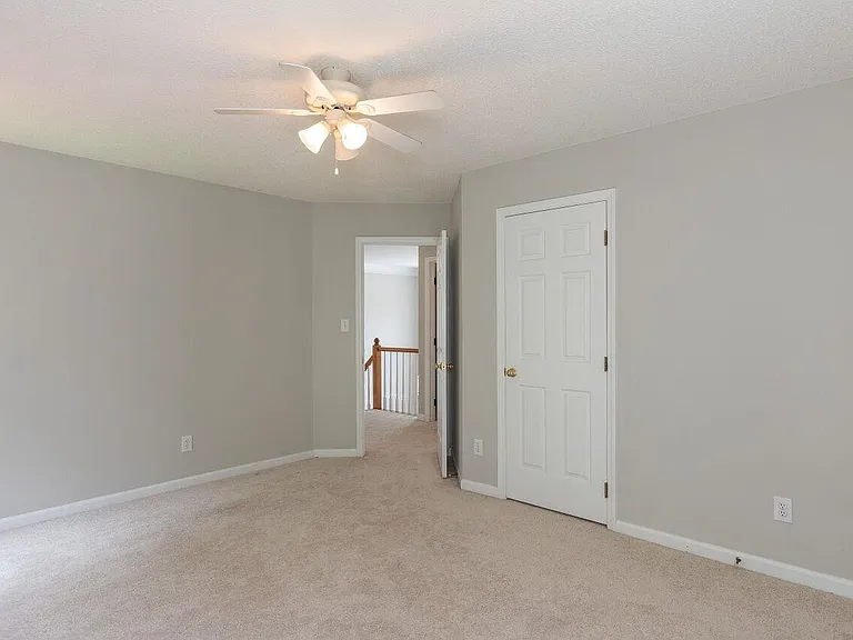 219 Covington Square Dr — Photo 24