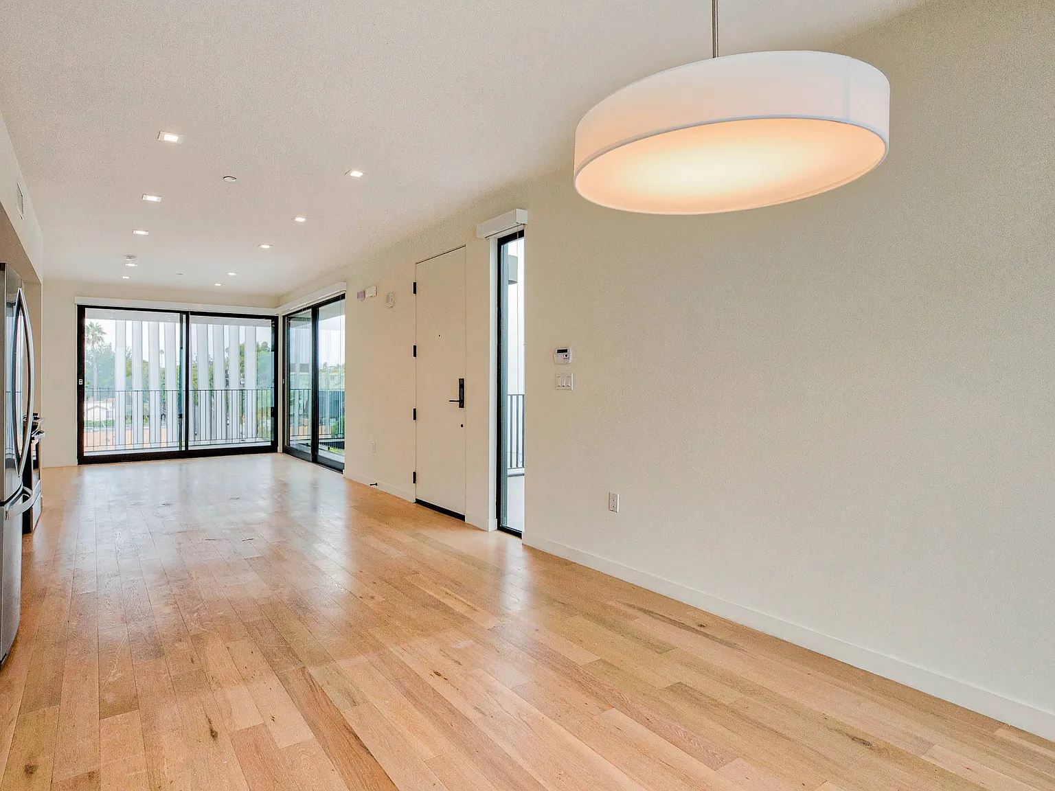 810 Ashland — Photo 4