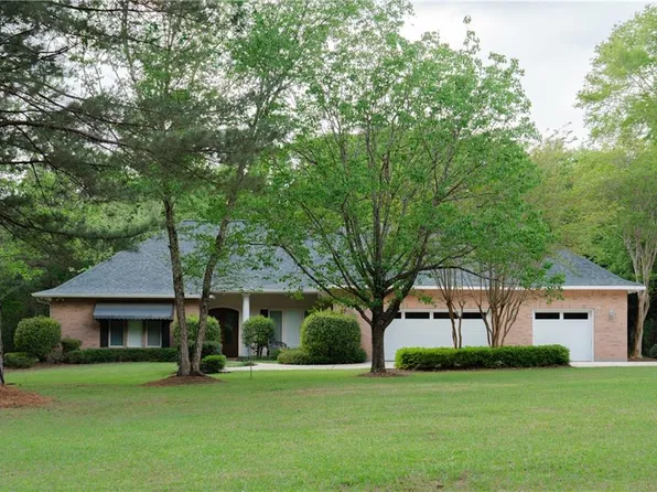 209 Normandy Dr, Folsom, LA 70437