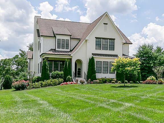 2nd image of 2150 Summer Hill Cir N