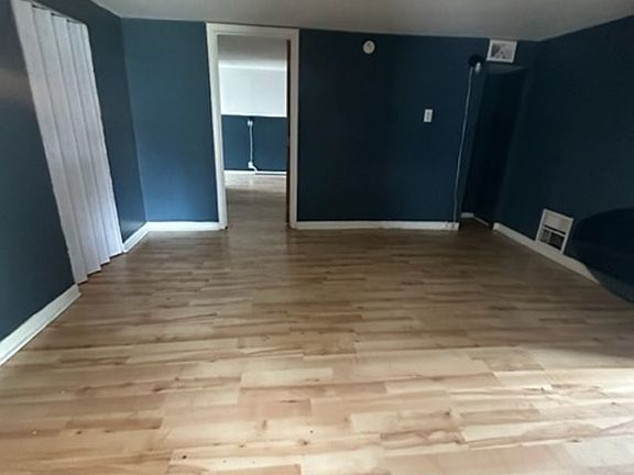 5th image of 645 Birch Ave Unit 2