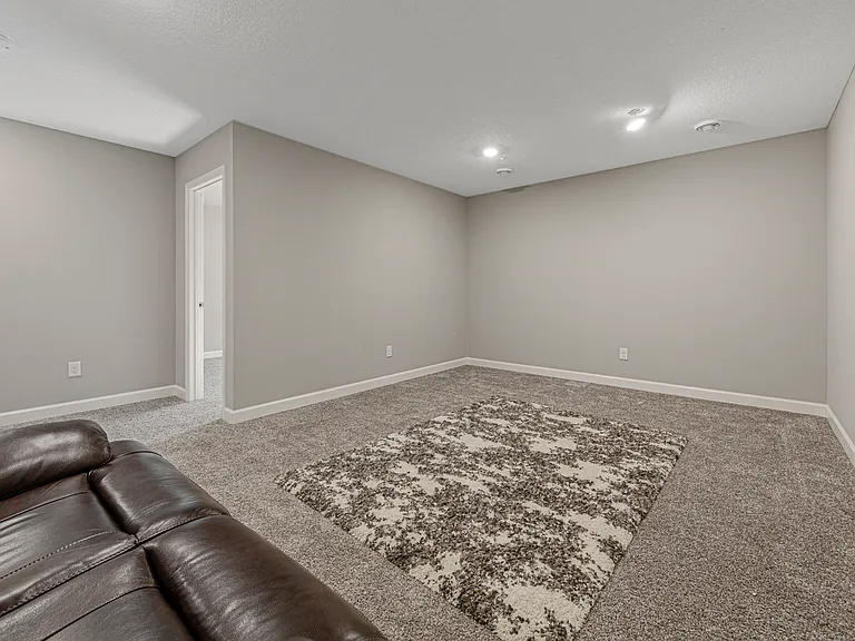 7285 Alvarado Ln N — Photo 27