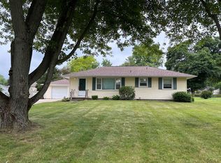 2894 Park Dr, Adrian, MI