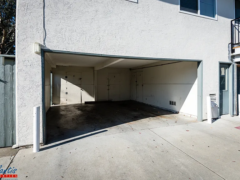 260 Tradewinds Ct #3 — Photo 12